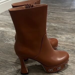 Elegant Brown Leather Ankle Boots